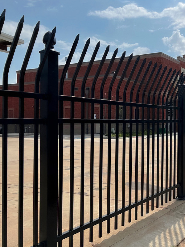 Aluminum fencing benefits in Memphis Tennessee