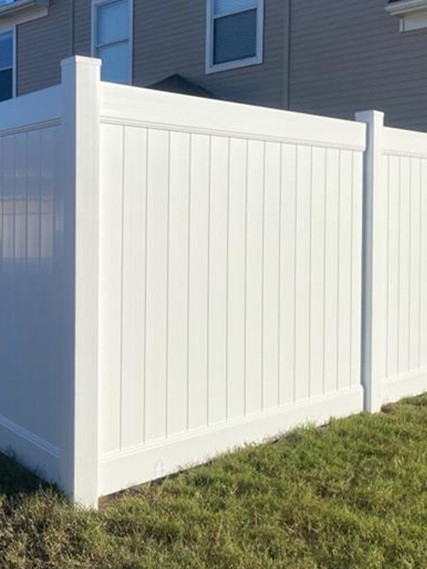 Vinyl fencing benefits in Memphis Tennessee