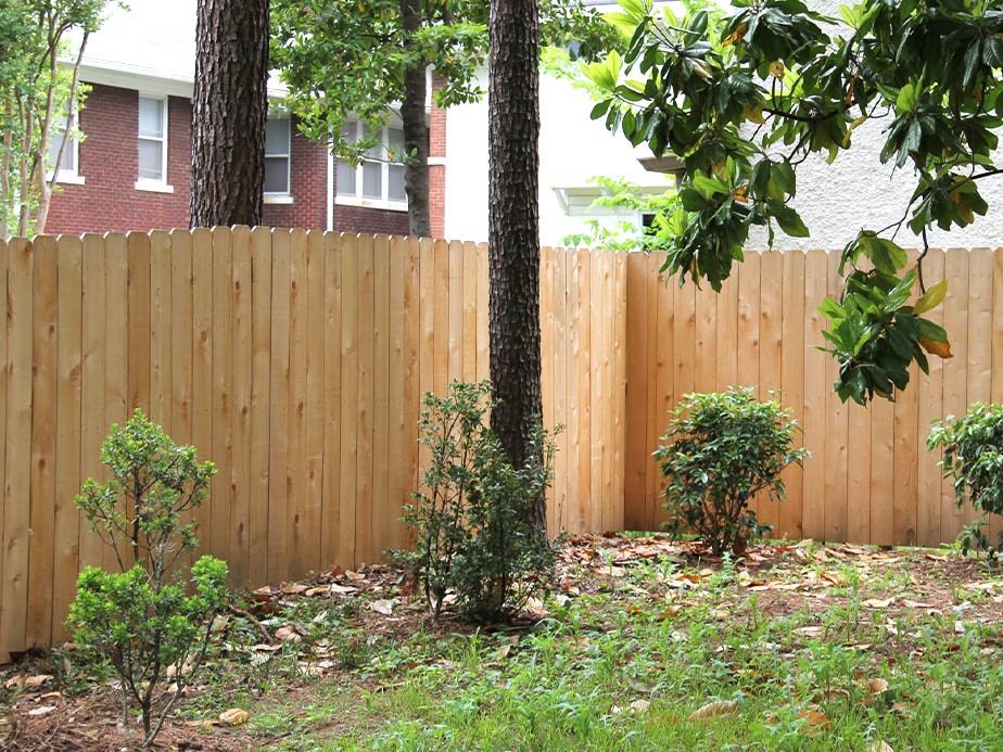 Cordova TN stockade style wood fence